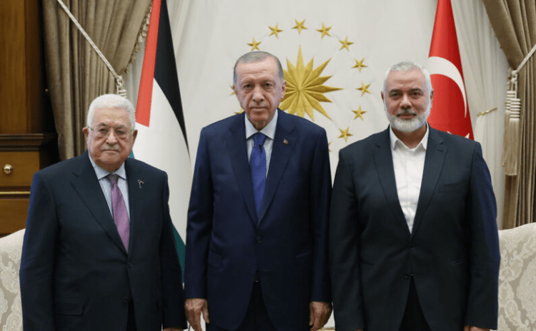 Erdoğan'dan dikkat çeken hareket: Filistin'in iki rakip gücü Abbas ve Heniyye'yi bir araya getirdi