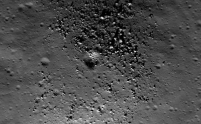 Ay’ın karanlık yüzünde radyoaktif granit oluşumu bulundu
