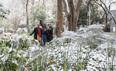 Dünyadan hava manzaraları: Güney Afrika’nın bir kentine 11 yıl sonra ilk kez kar yağdı, Japonya sele teslim oldu