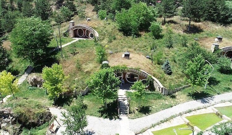 Sivas'taki Orta Dünya'ya veda: Hobbit Evleri'ne telif engeli