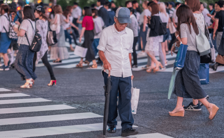 Japonya'da nüfus krizi: Düşüşte rekora koştu, reklam ve pornolar bile yaşlılara yönelik