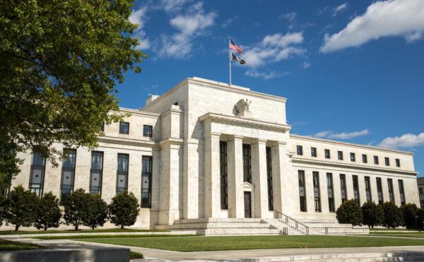 Fed 25 baz puan artırdı, faiz ABD’de 22 yılın zirvesine çıktı