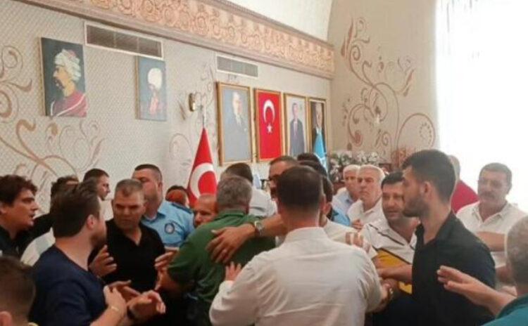 Antalya'da belediye meclis toplantısındaki kavga başkanın odasında devam etti