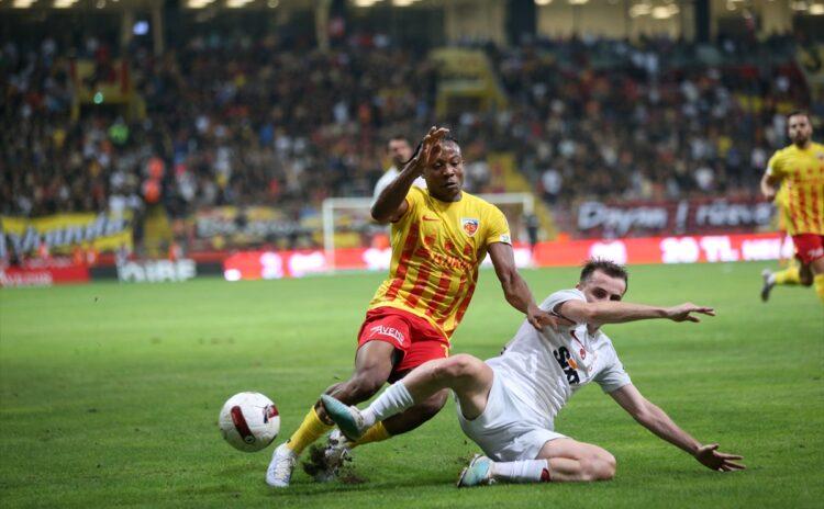 Kayserispor, Galatasaray'a yine çelme taktı