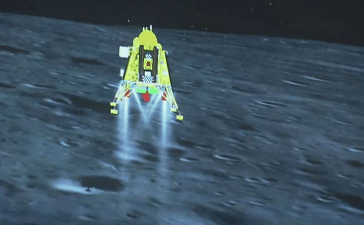 Hindistan, tarih yazan Ay aracı Chandrayaan-3 ile teması kaybetti
