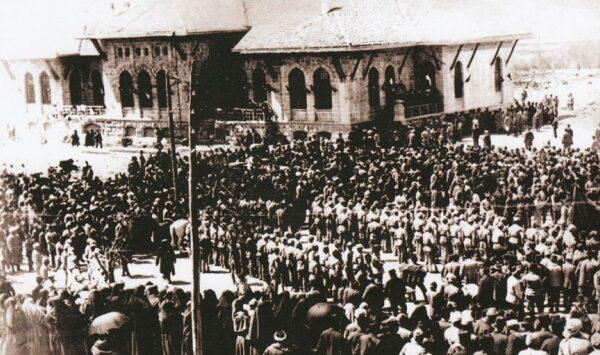 Sadece muhalefetin değil rejimi tartışmanın da yasaklandığı seçim