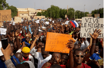 Nijerya Senatosu, Nijer'e askeri harekât talebini reddetti