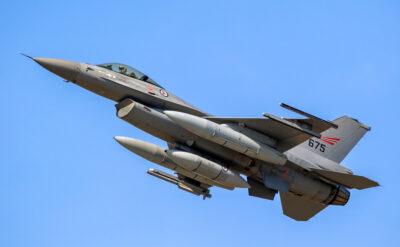 Norveç, Ukrayna’ya F-16 hibe eden üçüncü Avrupa ülkesi olacak