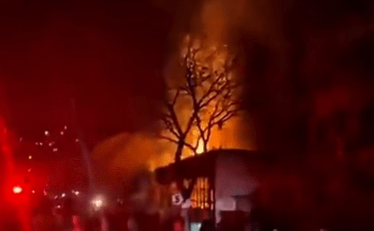Güney Afrika'daki kaçak binada yangın trajedisi: 74 ölü, 50'den fazla yaralı