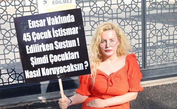 Adaleti arayan şehir Şanlıurfa: 'İlham kaynağım Şenyaşar Ailesi' diyen Çetiner, Milli Eğitim Müdürlüğü önünde 30 gündür nöbette