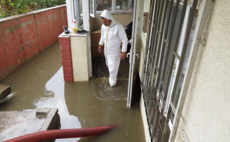 Sağanak İstanbul'u teslim aldı: AKOM 'yağış sürecek' dedi