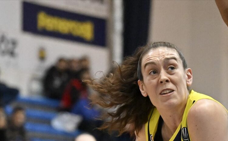 Fenerbahçeli Breanna Stewart'tan WNBA'de rekor