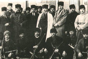 Mustafa Kemal, elde ordu olmayınca her ümide sarılıyor, Yeşilordu’yu ve Türkiye Komünist Fırkası’nı kurduruyor
