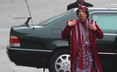 İddia eski bir başbakandan: Fransa, Kaddafi’ye suikast için yolcu uçağı düşürdü