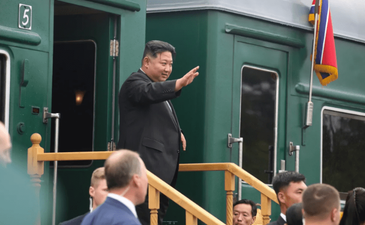 Rusya ziyareti bitti: Kuzey Koreli lidere kurşungeçirmez yelek ve İHA hediyesi
