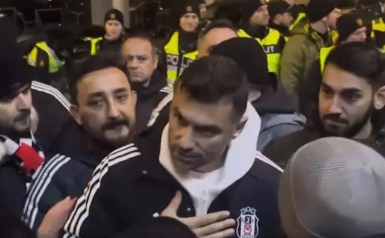 Beşiktaş'ta kaos! Taraftar otel bastı, Hasan Arat istifa çağrısı yaptı