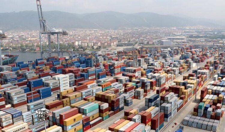 Ticaret Bakanı Bolat,Türkiye'nin 9 aylık ‘kafa kafaya’ ihracatına sevindi