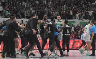 Olaylı maç uzadı, Bursaspor Beşiktaş’ı devirdi