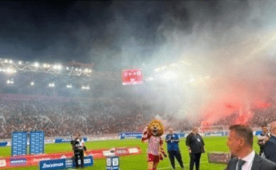 Olympiacos-Panathinaikos havai fişek damga vurdu, maç tatil edildi