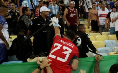 Arjantinli futbolcular Brezilya’da önce taraftara kalkan oldu, sonra tarih yazdı
