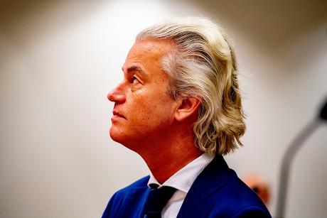 Aşırı sağcı Wilders'ten Türklere mesaj: Arap akınını durduracak lider seçin