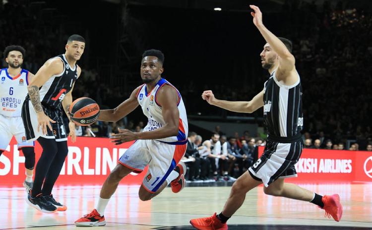 Anadolu Efes İtalya'da kayıp