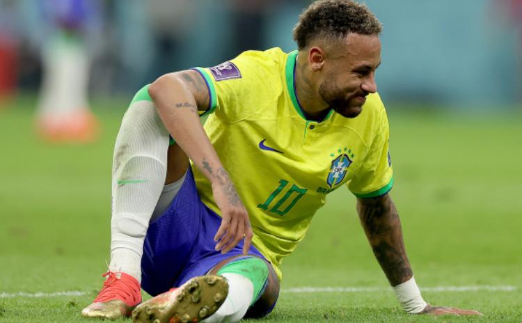 90 milyon euro'luk Neymar sezonu kapattı