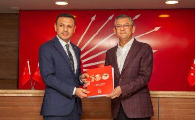 CHP’nin en çok delegesinin bulunduğu İstanbul, ‘Özgür Özel’ dedi