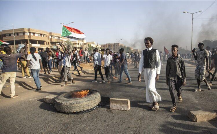 Sudan'da katliam var: 800 kişi öldürüldü