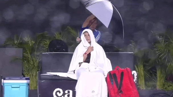 Tenisi Cancun havası çarptı