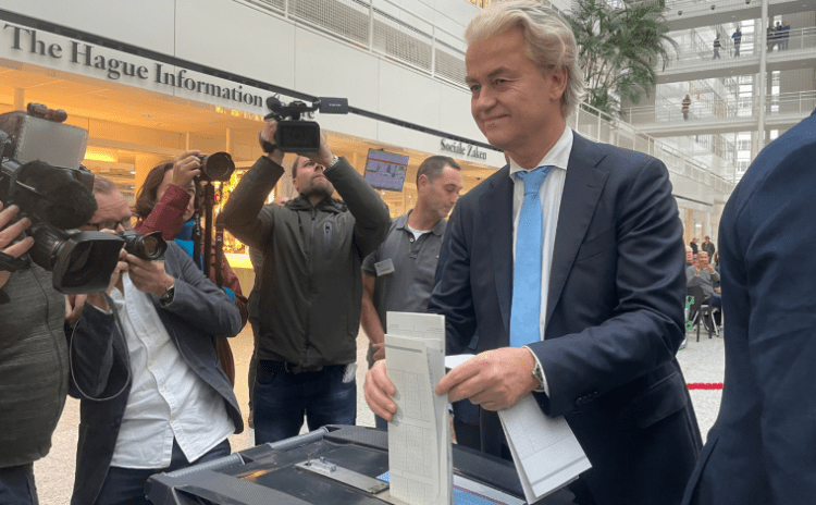 Hollanda'da sandık 'en sevilmeyen'e güldü: Geert Wilders