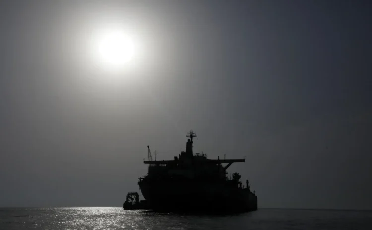 Kızıldeniz'de sular durulmuyor: ABD helikopterleri Husi teknelerini batırdı
