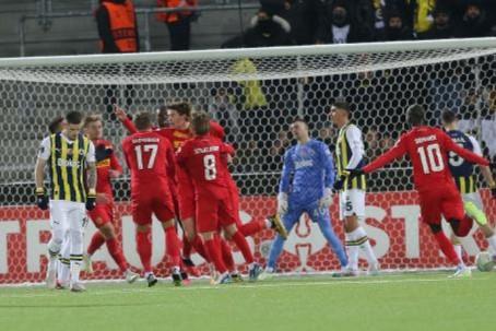 Fenerbahçe'nin hezimeti hiçbir bahaneyle açıklanamaz