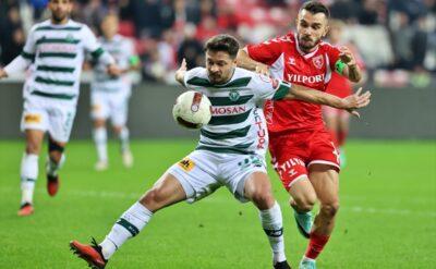 Samsunspor ve Konyaspor penaltıları ve puanları paylaştı