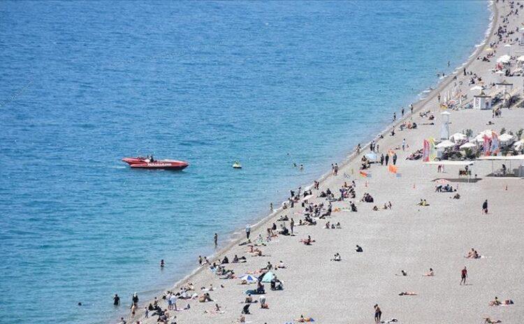 Antalya’da yeni rekor: 11 ayda 15 milyondan fazla turist çekti