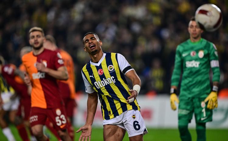 Dünya basını Fenerbahçe-Galatasaray derbisini böyle gördü: Adil bir 0-0