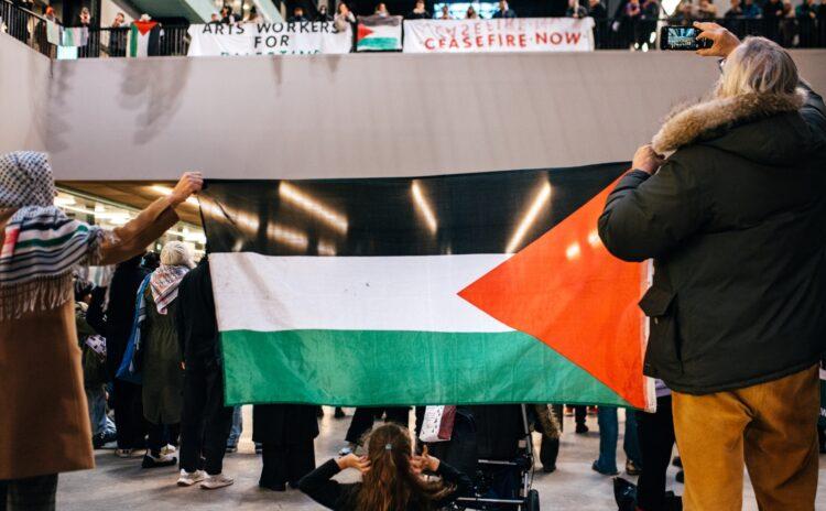 Tate Modern'de Gazze eylemi
