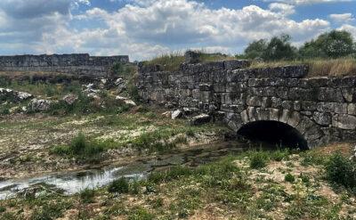 Aizanoi’deki iki bin yıllık baraj kalıntıları gün yüzüne çıkacak