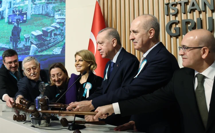 Erdoğan, borsada manipülasyona işaret edip SPK ve BİST yönetimine çağrı yaptı