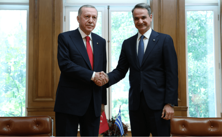 Erdoğan Atina'da: 'Bardağın dolu tarafı'ndan vize çıktı