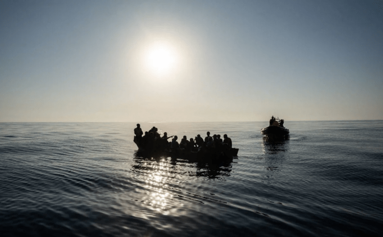 Akdeniz göçmenlere mezar olmaya devam ediyor: Tekne battı, 61 ölü