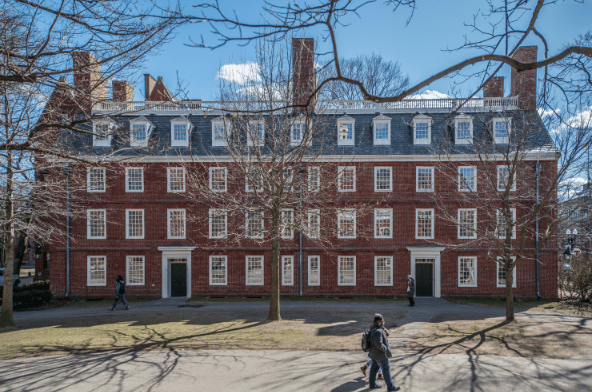 Harvard ağır baskı altında: Bir milyarder daha bağışlarını askıya aldı