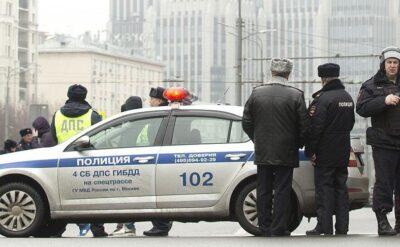 Rusya’da polis gay barları bastı