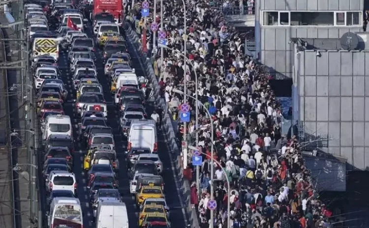 Belediyenin derdi keşke trafik olmasa…