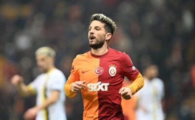 Mertens futbolu Galatasaray’da bırakmak istiyor