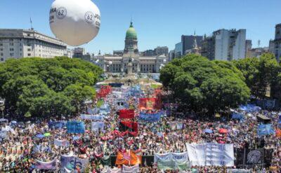 Arjantin’de çalışanlar Milei’ye karşı ayaklandı, ulusal grev başlıyor