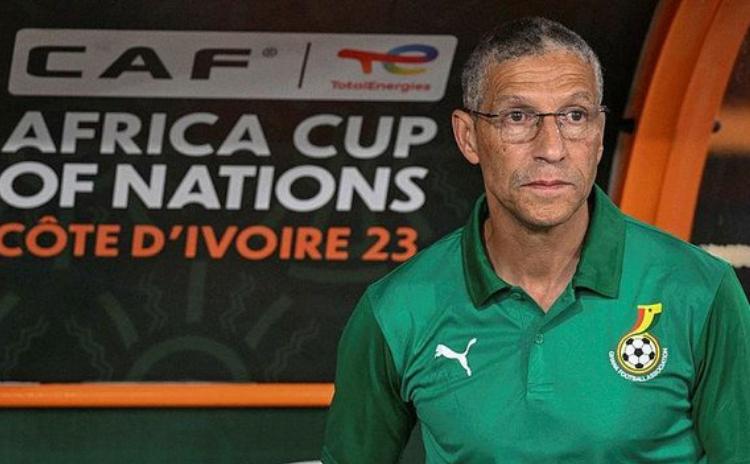 Gana elendi, fatura Chris Hughton'a çıktı