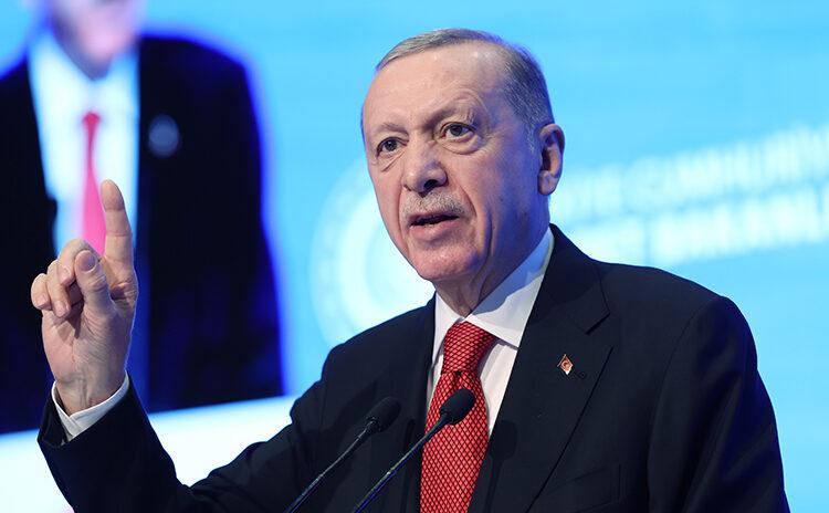 Erdoğan'dan dış ticaret açıklaması: İhracatta rekor kırdık, dış açık 106 milyar dolara geriledi