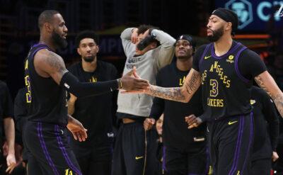 Anthony Davis, Lakers’ı galibiyete taşıdı