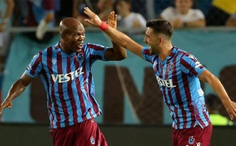 Trabzonspor Nwakaeme’ye kapıyı kapattı, Bakasetas bavulunu topluyor